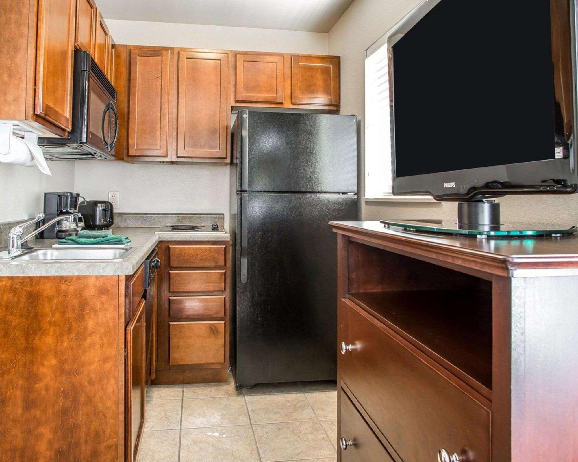 Mainstay Suites St Robert - Fort Leonard Wood Saint Robert Exterior foto